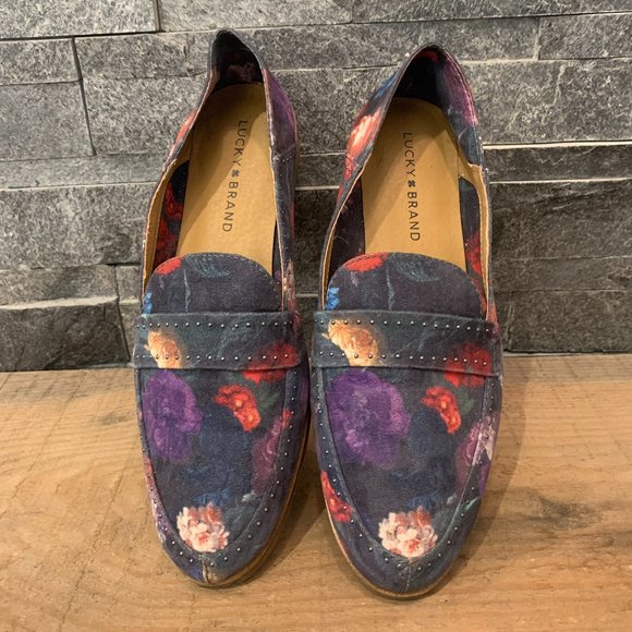 Moody Bloom Floral Loafers - Picture 8 of 11